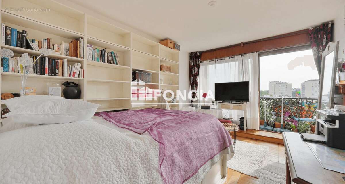 Appartement à LE PLESSIS-ROBINSON