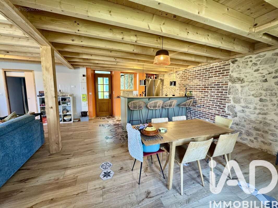 Maison 315 m² à Boursault  - photo 6