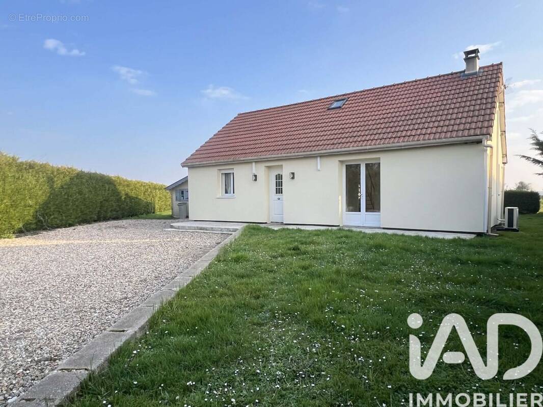 Photo 1 - Maison à REALCAMP