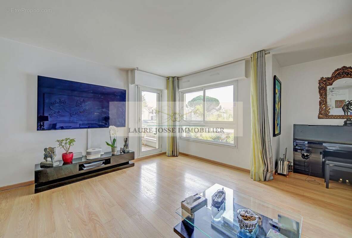 Appartement à LE VESINET