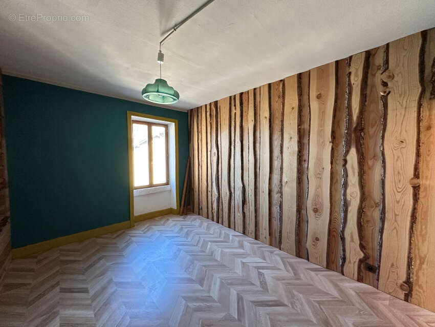 Maison à SAINT-GERVAIS-D&#039;AUVERGNE