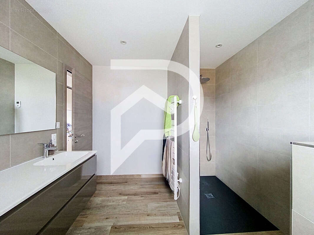Maison contemporaine Wolfgantzen 6 pièce(s) 183 m2 - photo 11