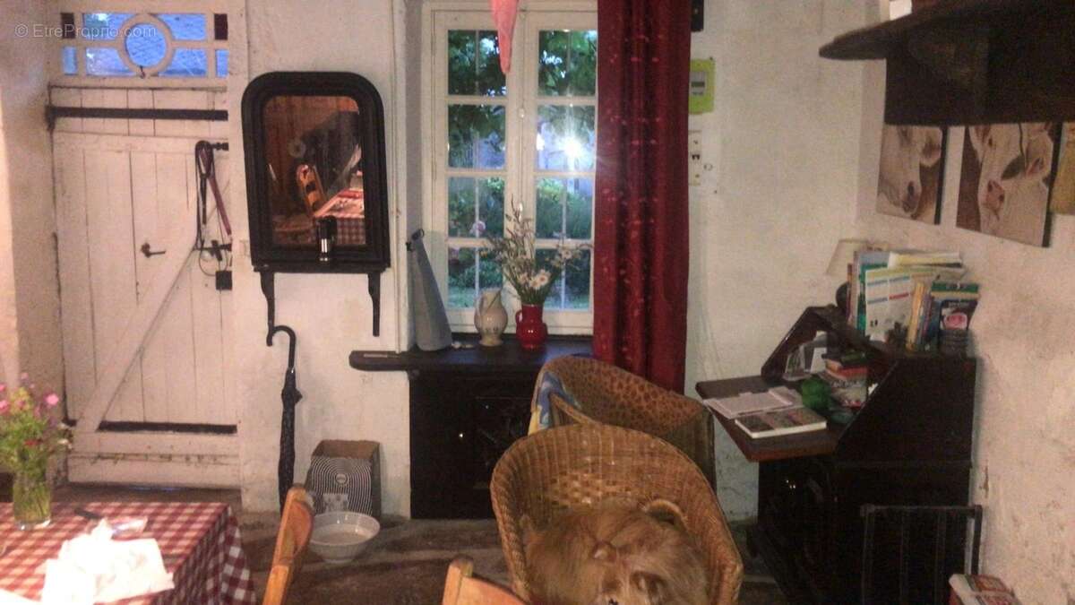 Dpt Creuse (23), à vendre  à Fleurat  maison de 4 pièces de 78 m2 - Grange attenante et terrain de 1289 m2 - photo 10