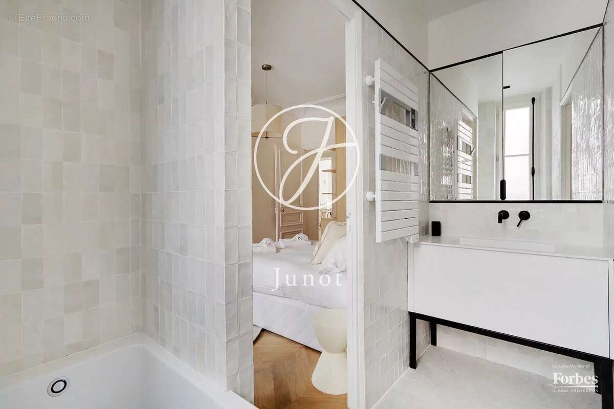 Appartement à PARIS-5E