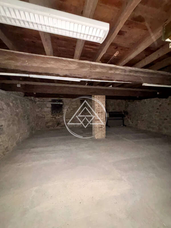 Commerce à BOURG-DE-PEAGE