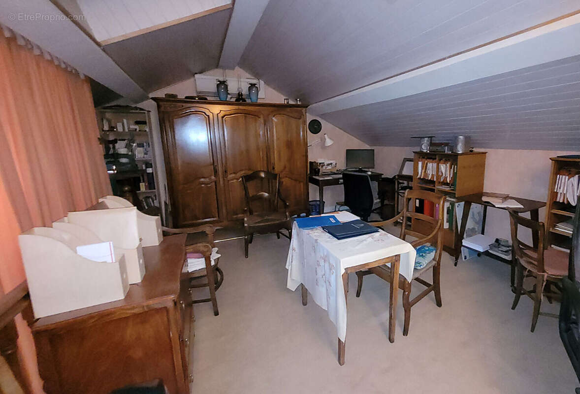 Maison à RUELLE-SUR-TOUVRE