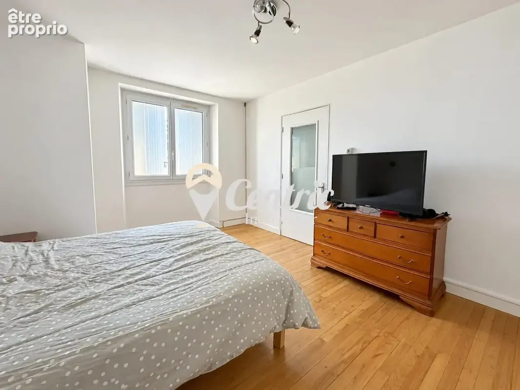 Maison 5 pièces 140 m² à vendre à Le Pin (79140) - photo 8