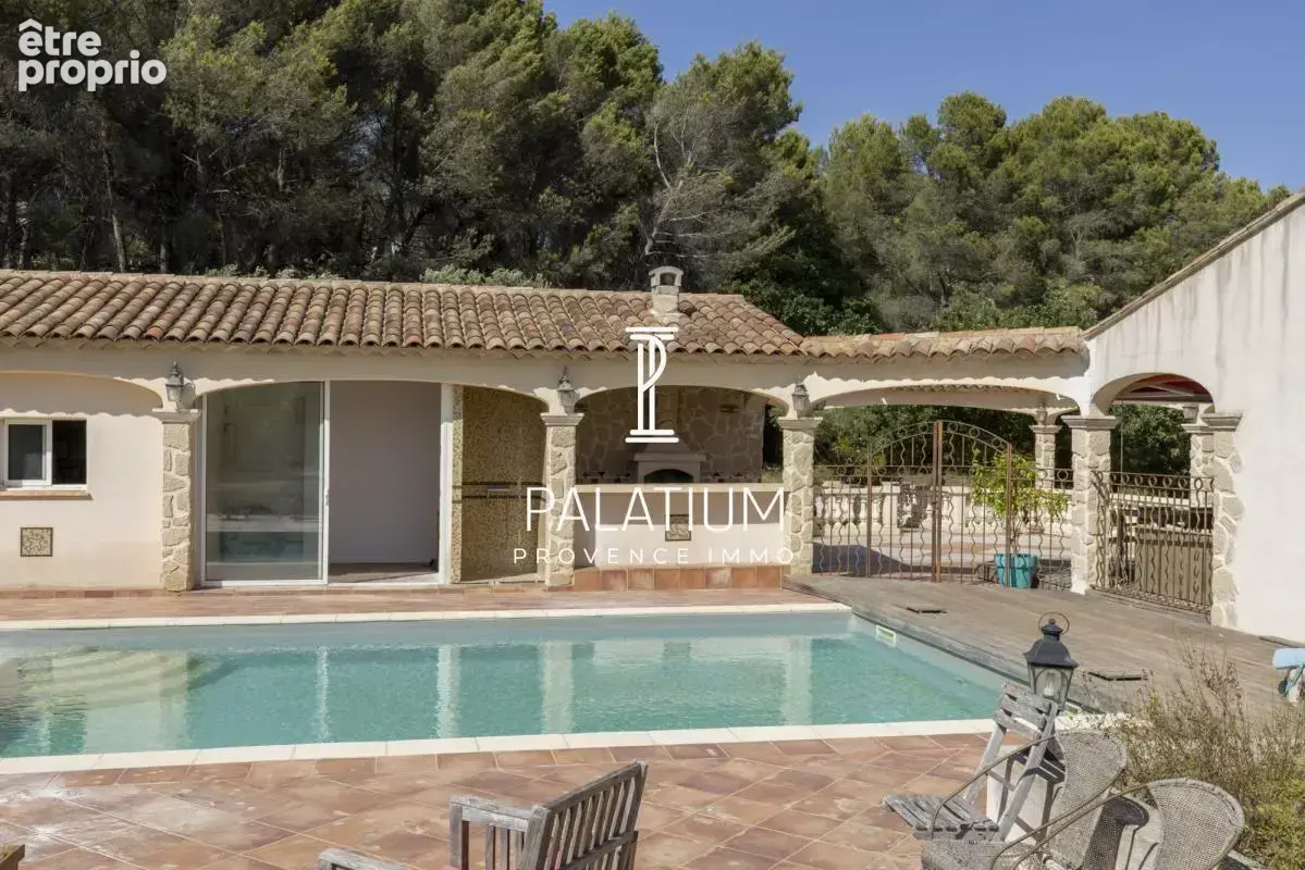 Propriété provençale de 209 m² – Environnement calme et verdoyant, Ventabren - photo 8