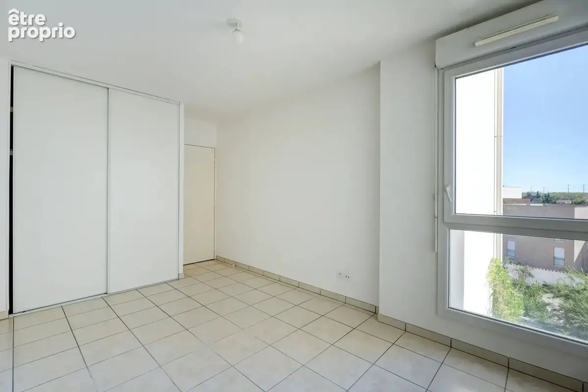 Appartement à vendre 3 pièces VENISSIEUX (69) - photo 9