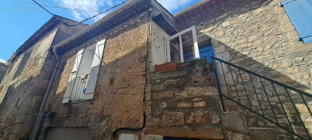 Maison à PEGAIROLLES-DE-L'ESCALETTE
