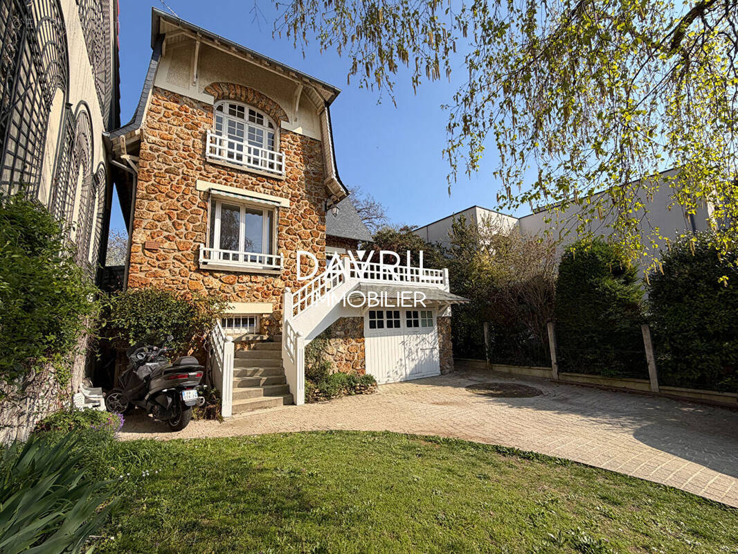 Maison à CONFLANS-SAINTE-HONORINE