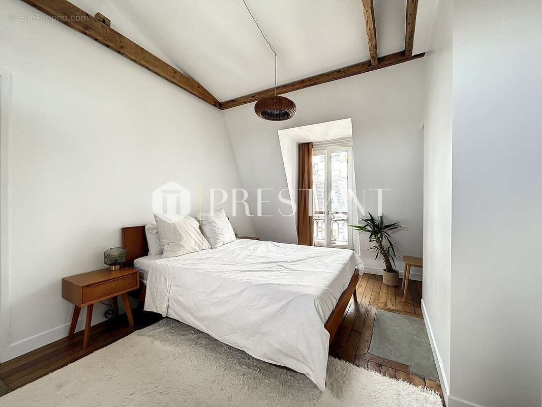Appartement à PARIS-10E