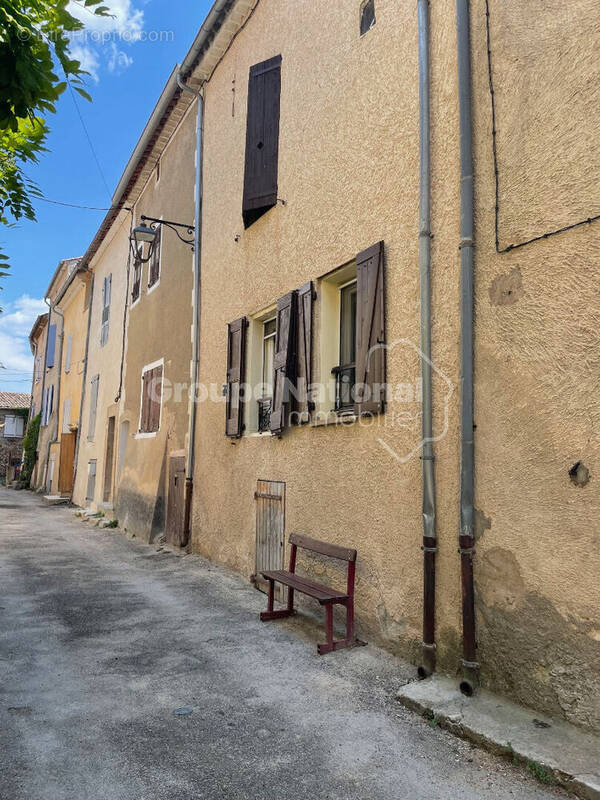 Maison à ALLEMAGNE-EN-PROVENCE