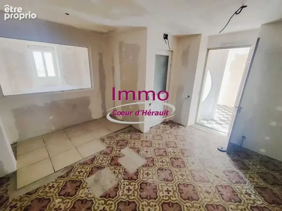 Propriété de caractère sur 2000m² - 170m² hab + 160m² dépendances - photo 12