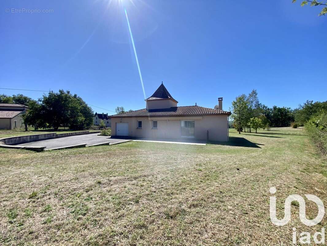 Maison 114 m² à Gourdon  - photo 6