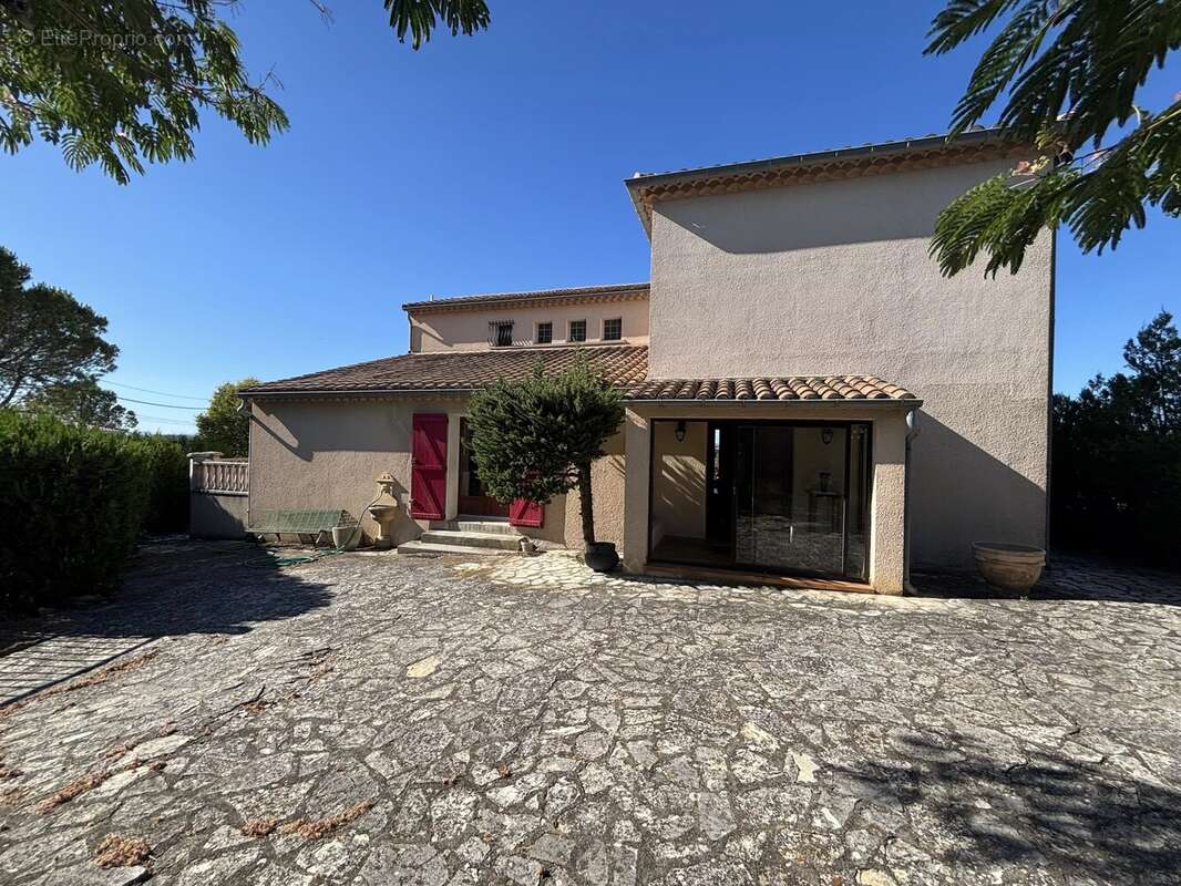 Maison familiale T6 - photo 23