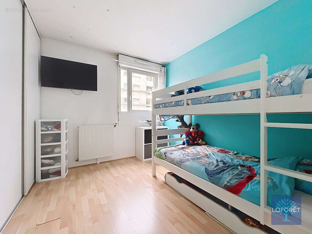 Appartement à CHILLY-MAZARIN