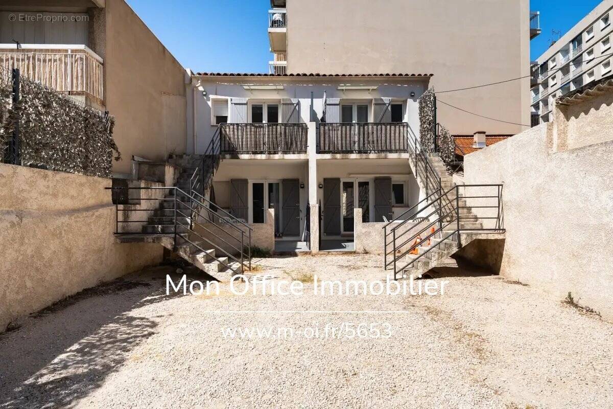 Appartement à MARSEILLE-5E