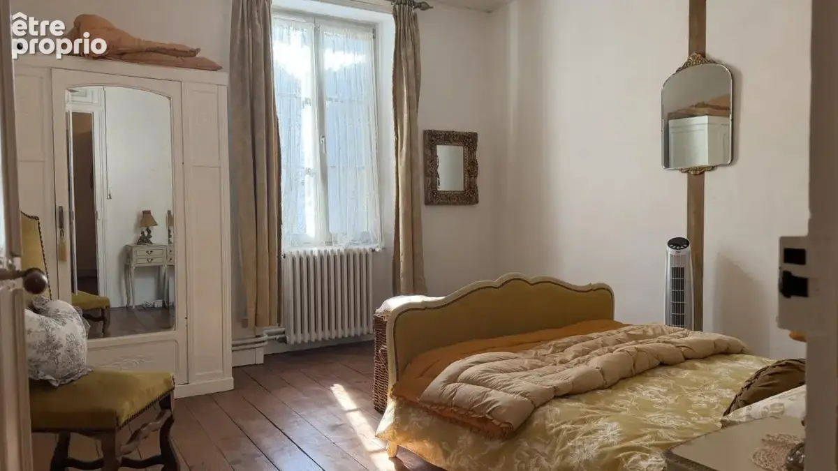 Magnifique propriété de caractère au coeur du village histori - photo 10