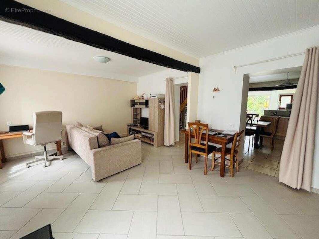 Photo 8 - Maison à BURES-SUR-YVETTE