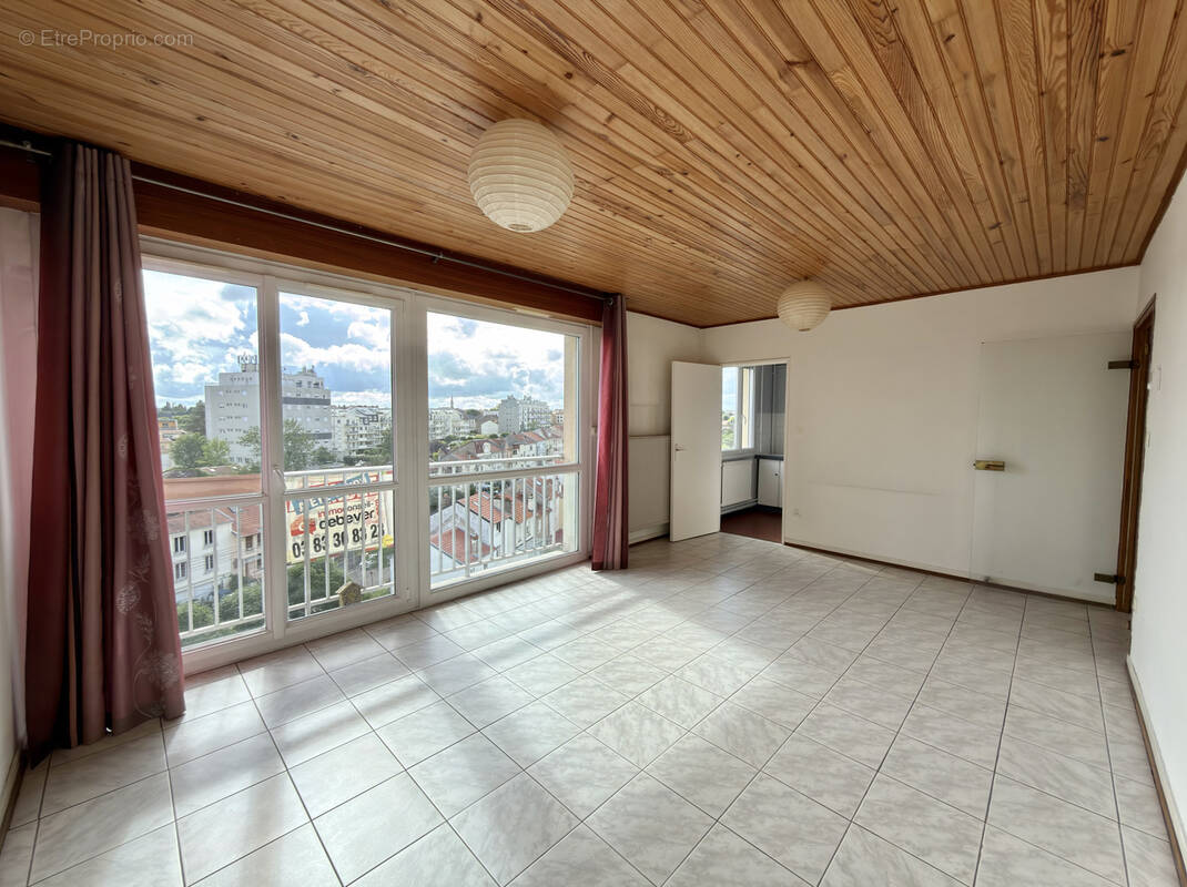 Appartement à LAXOU