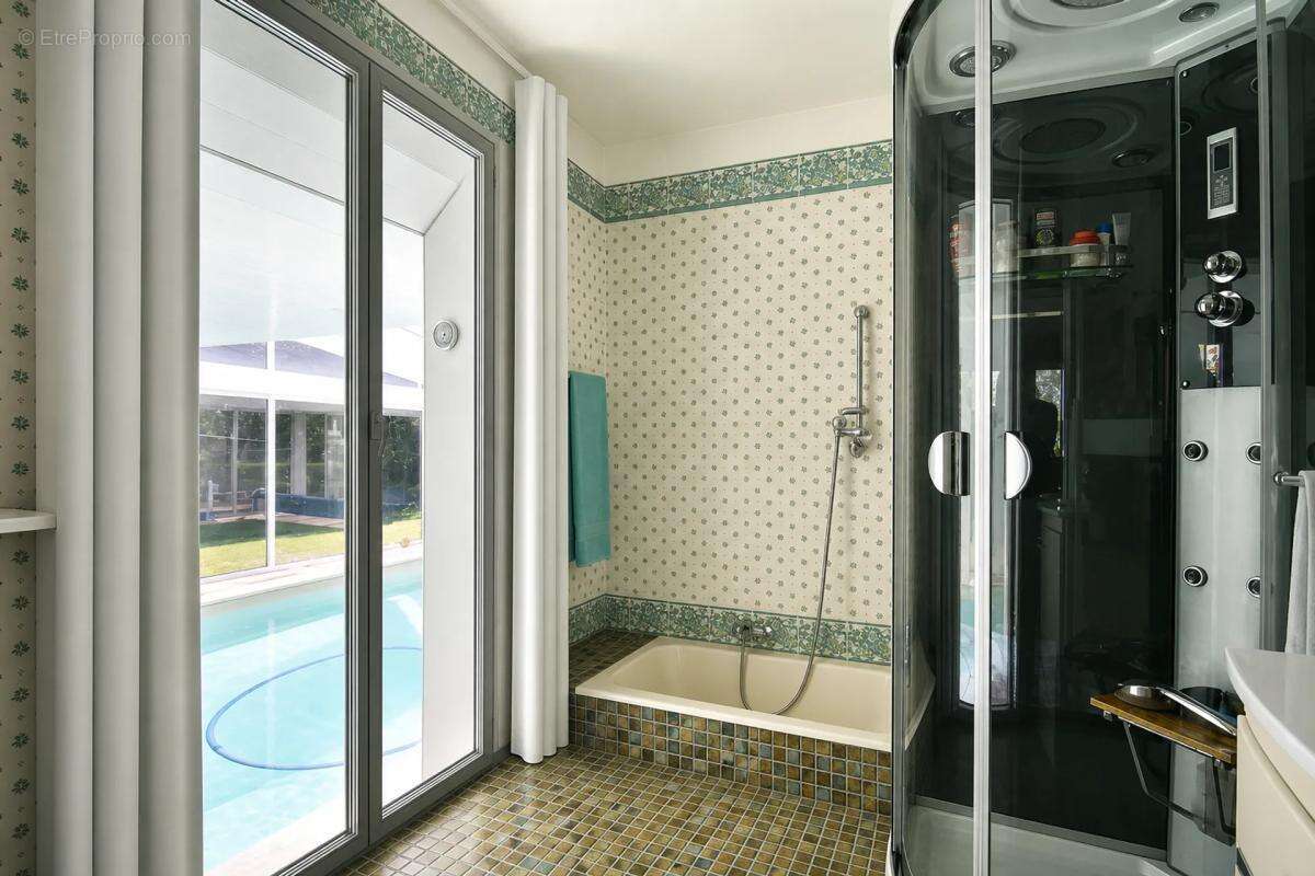 Spacieuse maison 9 pièces à Changé, 207 m² - photo 12