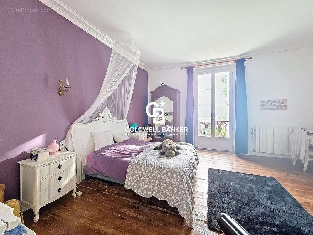 Maison à MORTAGNE-SUR-GIRONDE