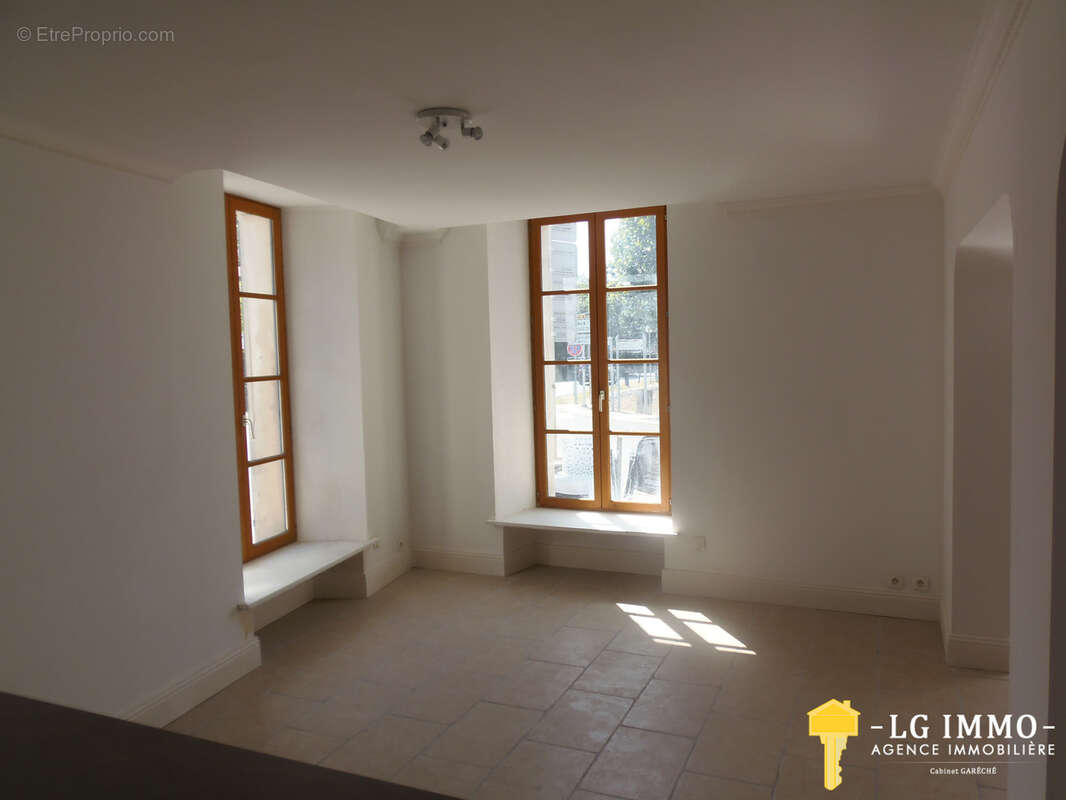 Appartement à MORTAGNE-SUR-GIRONDE