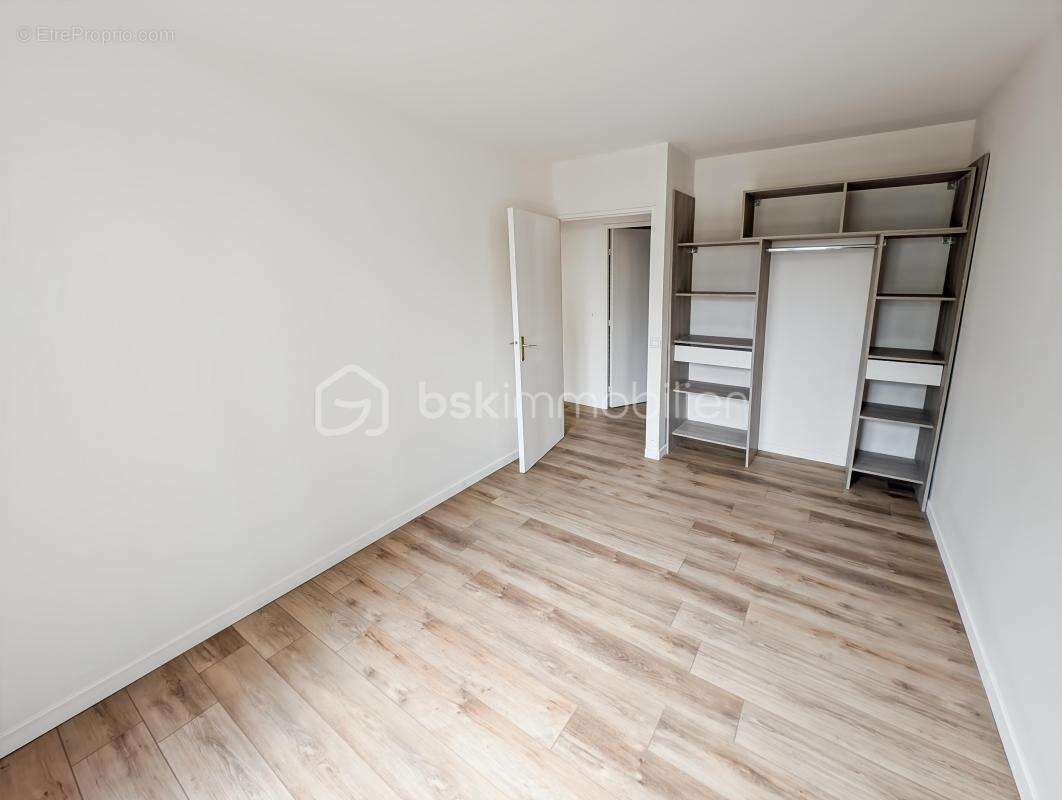 Appartement à EMERAINVILLE