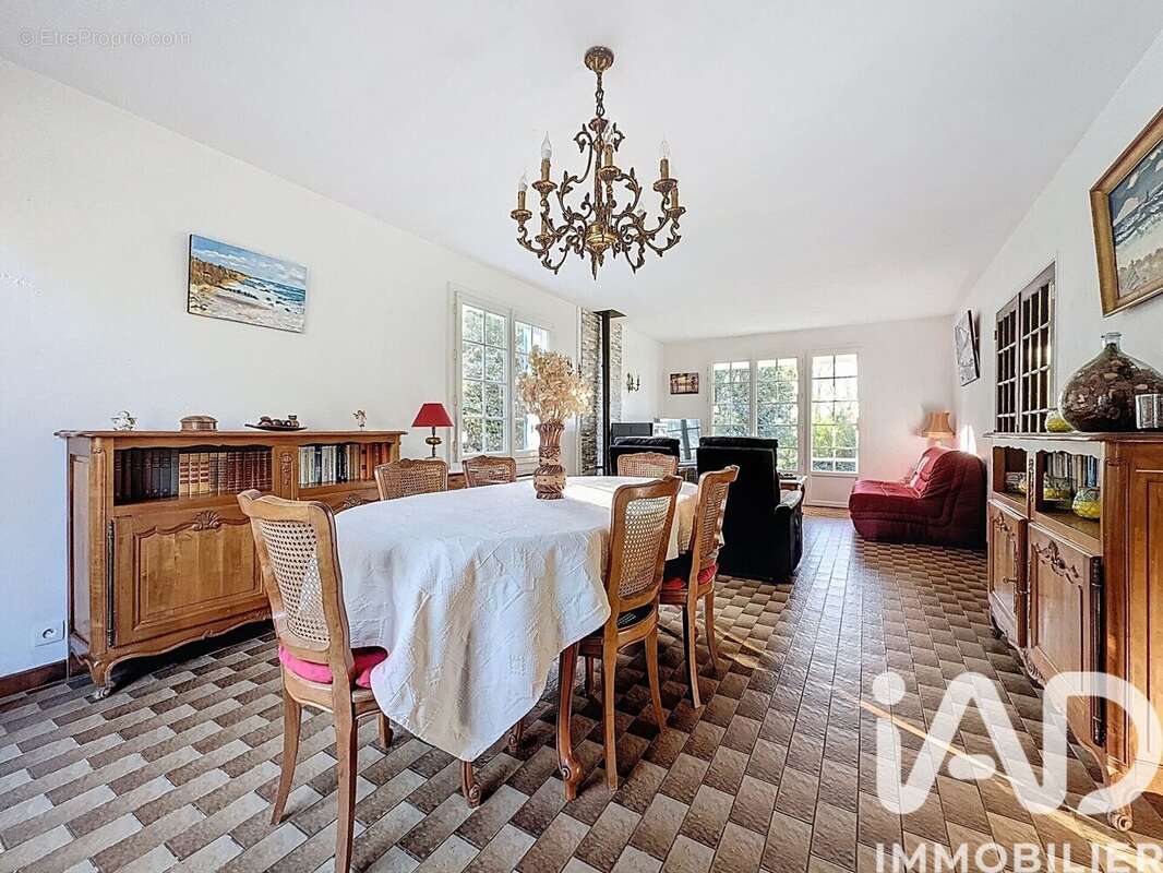 Photo 3 - Maison à BOURCEFRANC-LE-CHAPUS