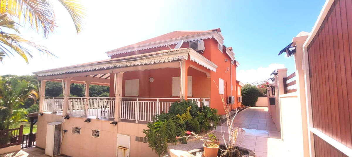 Maison à SAINTE-ANNE