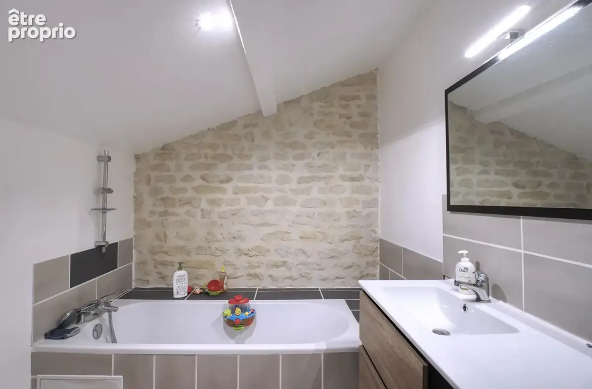 Maison en pierre au style moderne, située dans un joli village et implantée sur un beau terrain - photo 19