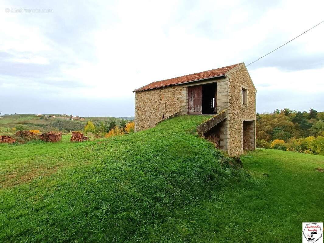 Maison à COLOMBIER-LE-VIEUX