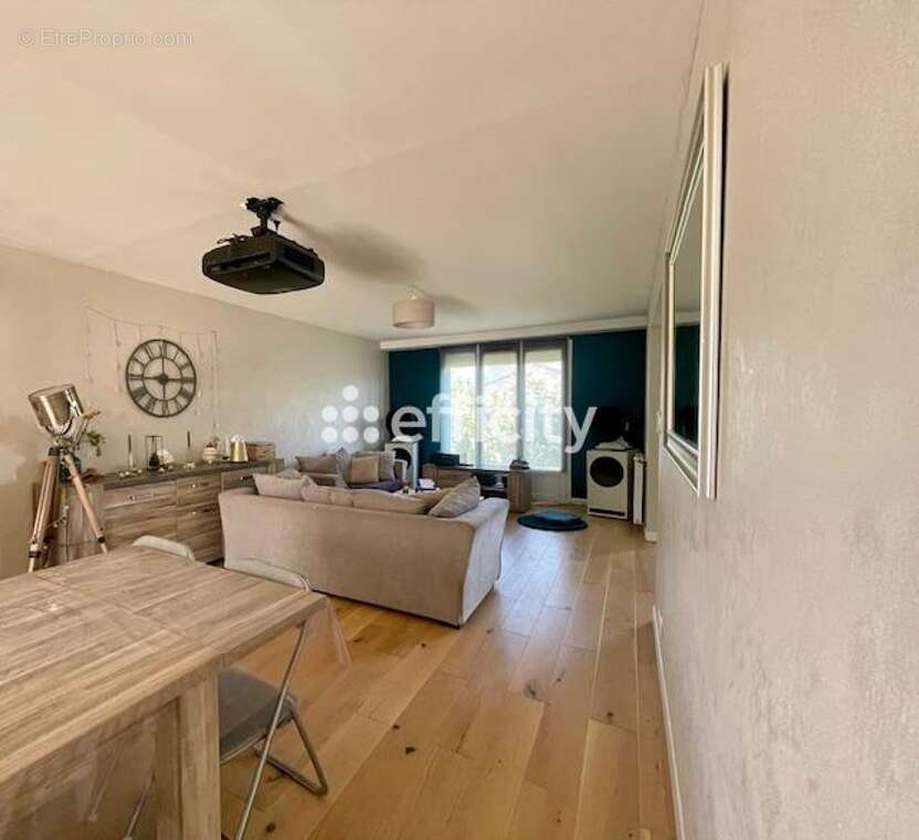 Maison à SAINT-MAURICE-L'EXIL