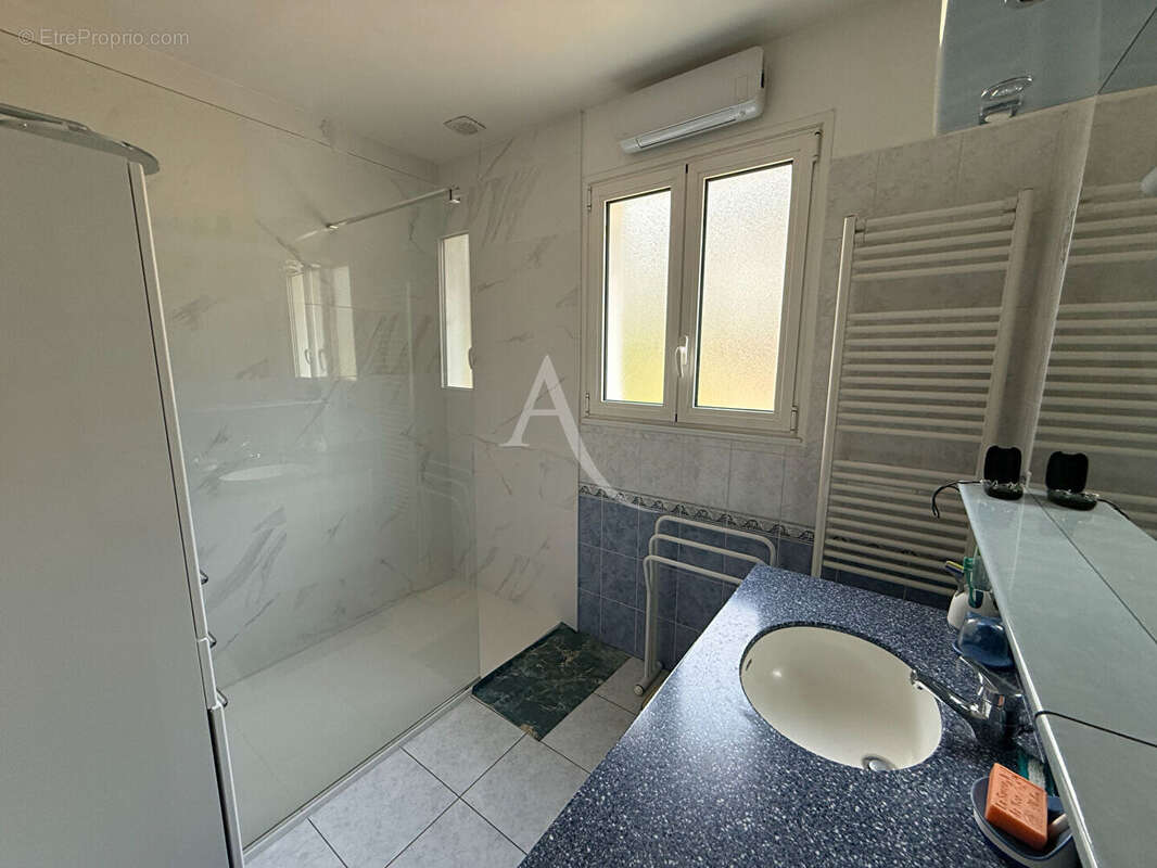 Maison 115m², 3 chambres, sous-sol et double garage - photo 6