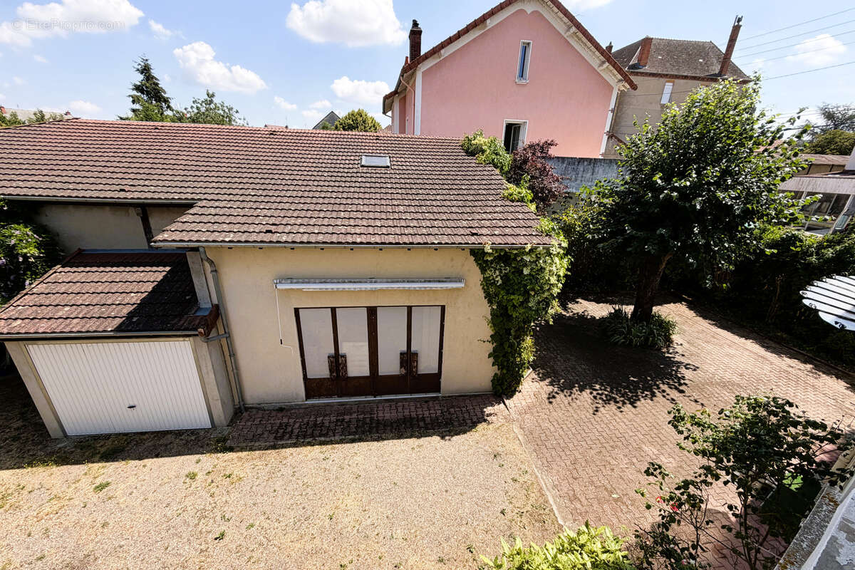 Demeure de caractere en plein coeur de digoin - photo 22