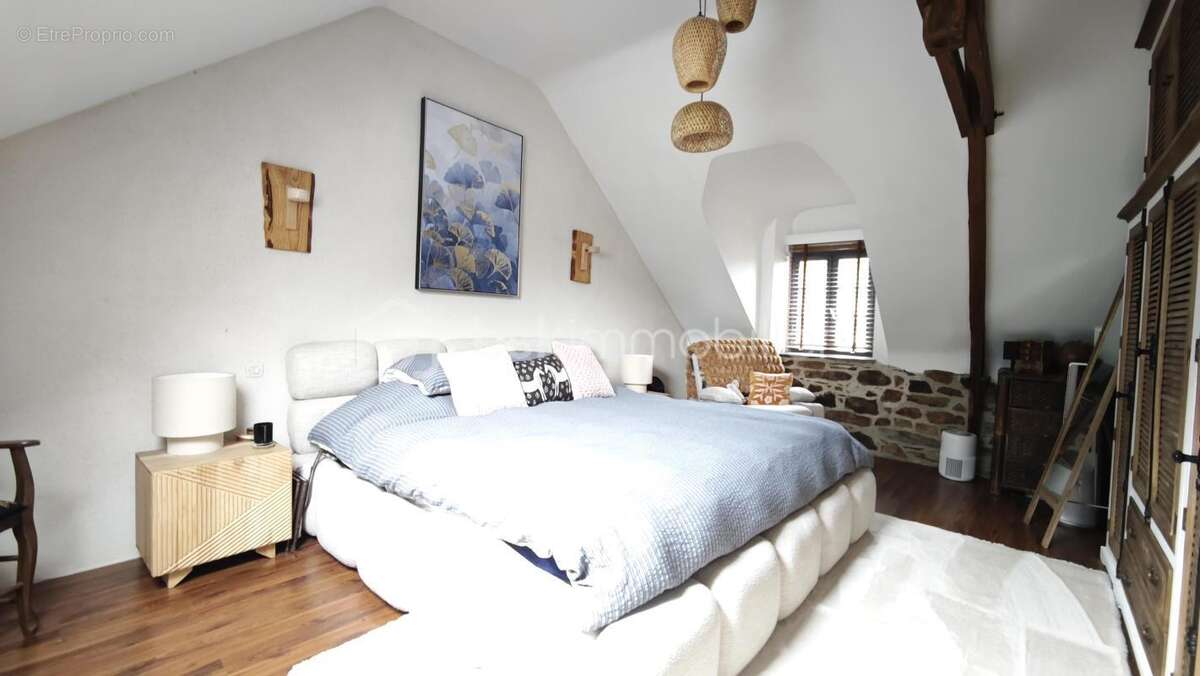 Maison à LA GACILLY