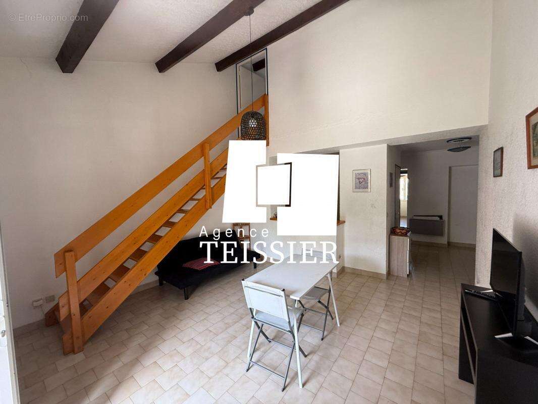 Appartement à LES VANS