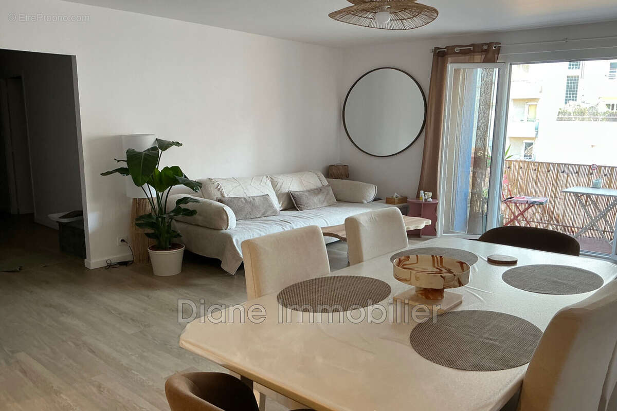 Appartement 71 m² à Nimes  - photo 2