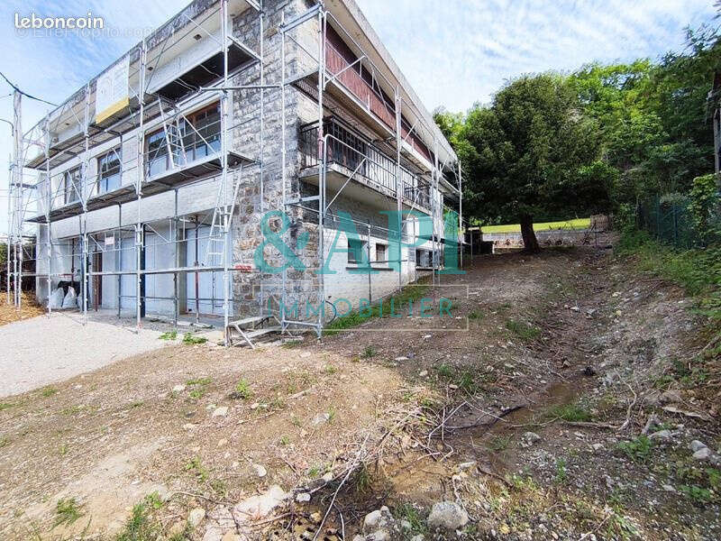 Appartement à EVIAN-LES-BAINS