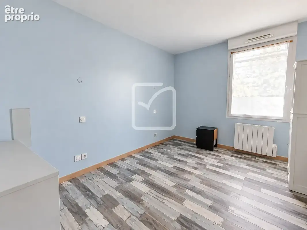 Villeréal   Maison T3 avec véranda 99m2, parking et garage dans une résidence seniors avec piscine - photo 3
