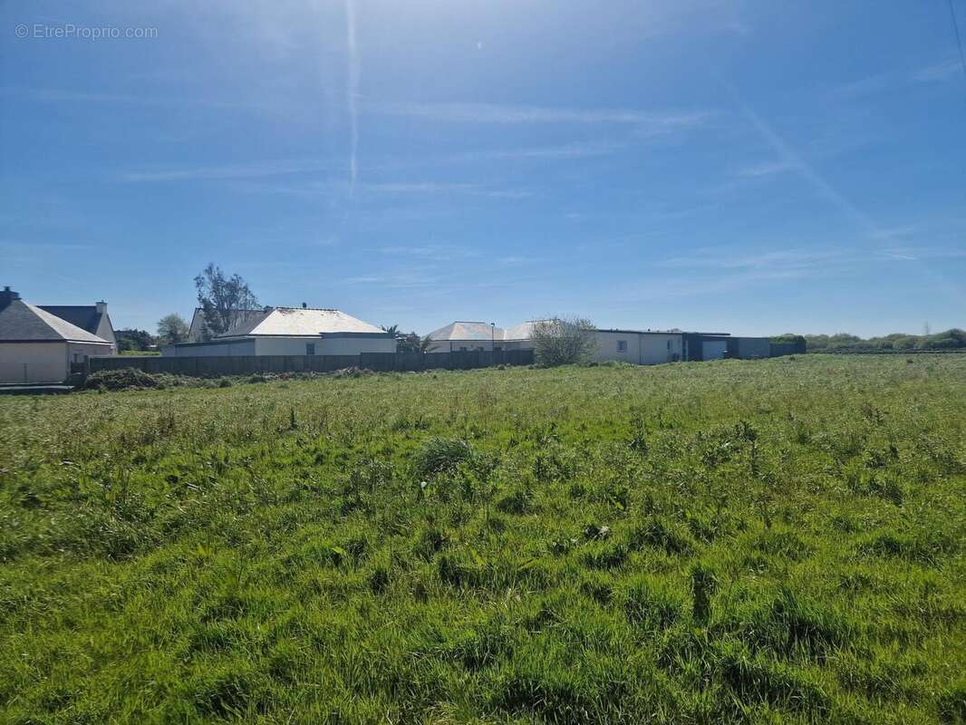 Terrain 551 m² à Cleder  - photo 3