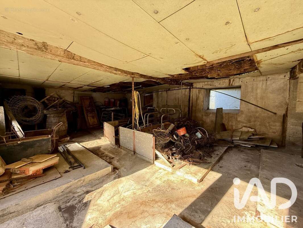 Maison 200 m² à Sauveterre-De-Rouergue  - photo 5