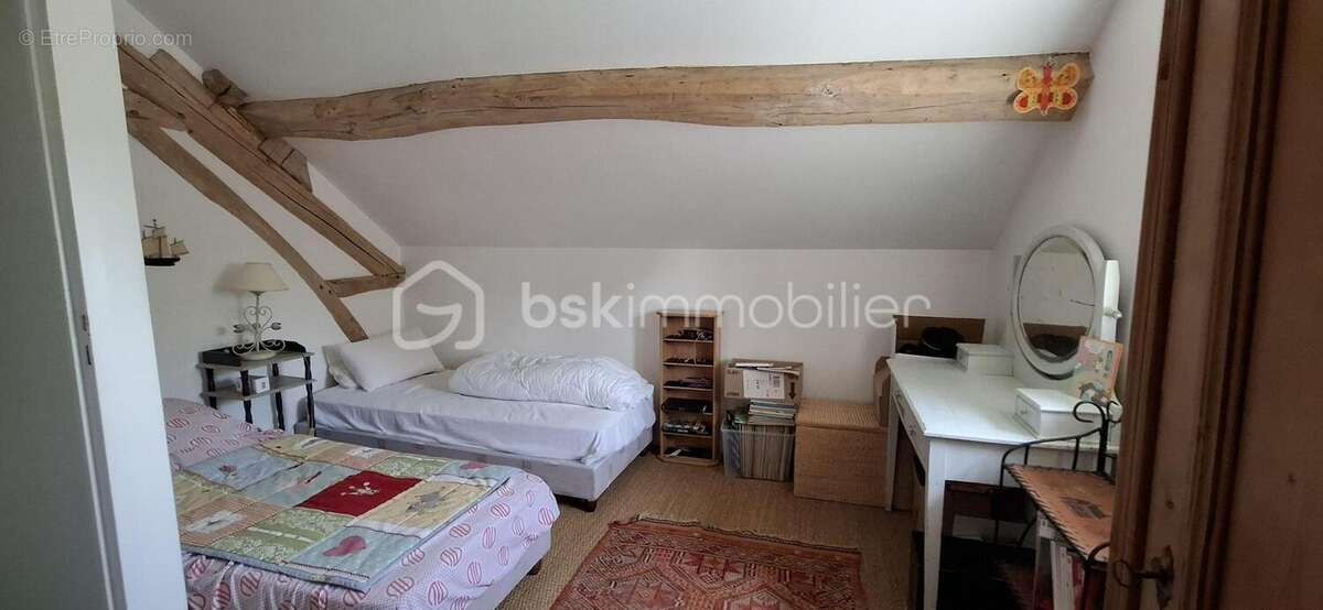 Maison à LA SELLE-SUR-LE-BIED