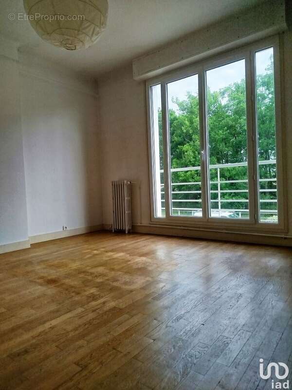 Photo 6 - Commerce à LE TAILLAN-MEDOC