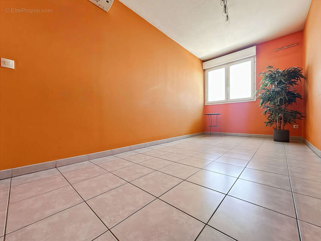 Appartement à MARSEILLE-13E