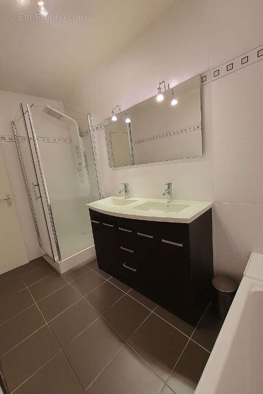 Maison à SAINT-CYPRIEN