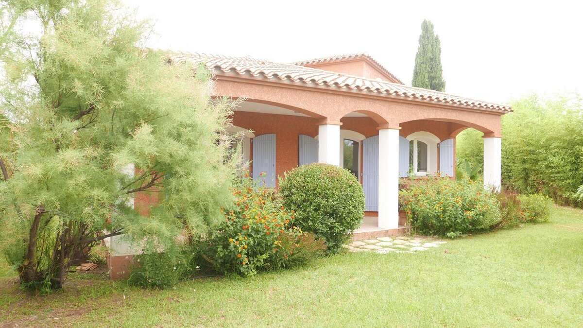 Maison à VILLENEUVE-DE-LA-RAHO