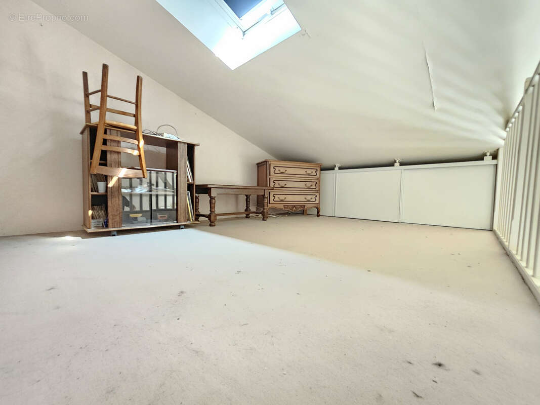 Appartement à CHEPTAINVILLE