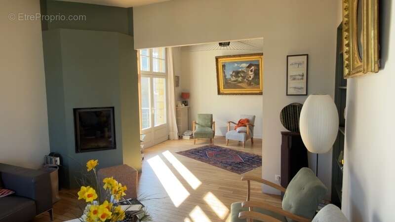 Maison à MONT-SAINT-AIGNAN